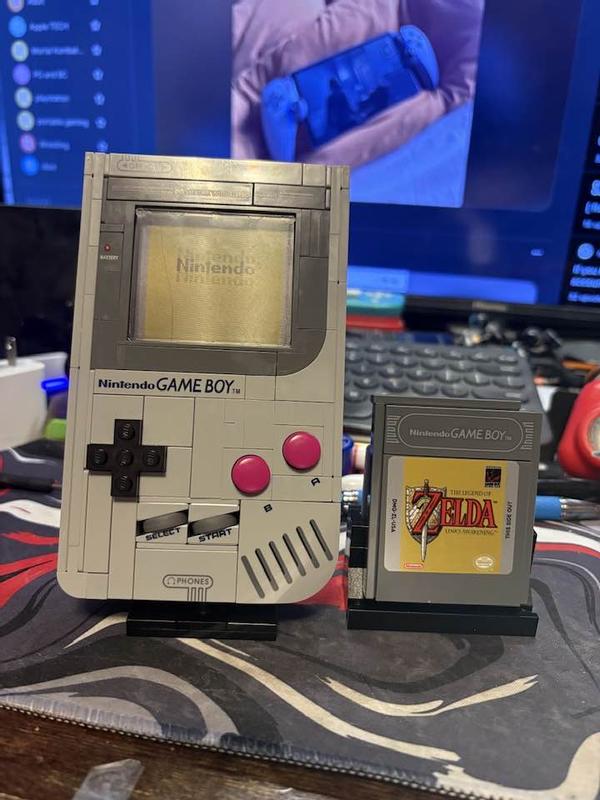 Customer carousel item 8.