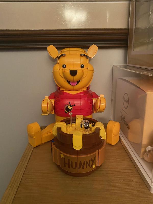 Customer carousel item 9.