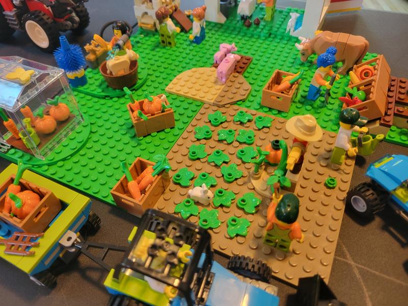 LEGO City Farm Les animaux de la grange et de la ferme 60346 Ensemble de  construction (230 pièces) Comprend 230 pièces, 4+ ans 