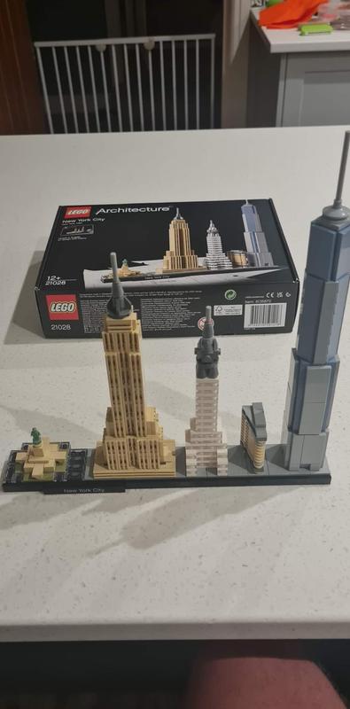 LEGO Architecture New York City NYC Skyline 21028 Model Kit 598 Pieces NO  BOX 673419247160