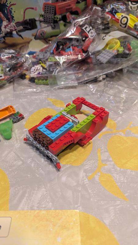 Customer carousel item 6.