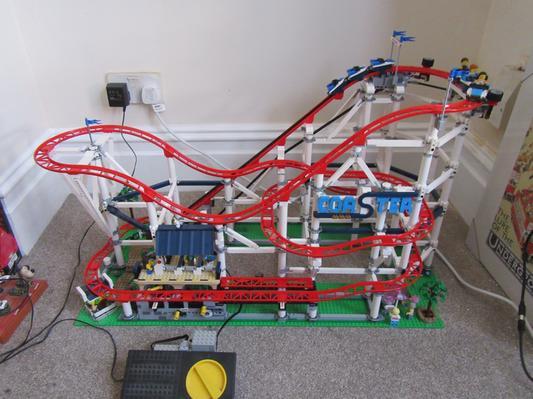 LEGO Creator Expert Roller Coaster 10261 4124 pieces Toys R Us