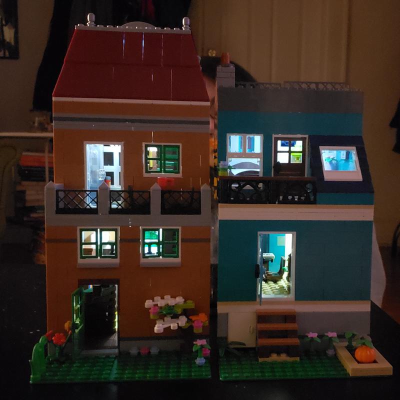 Lego bookshop 10270 myer sale