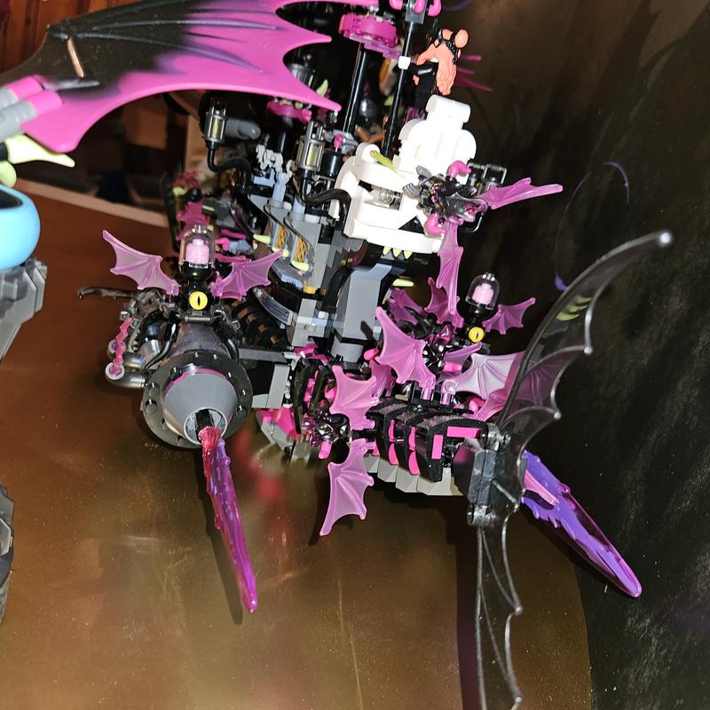 Photo from LegoLoco
