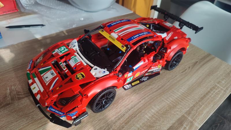 LEGO Technic Ferrari 488 GTE AF Corse 51 42125 (1677 pieces)