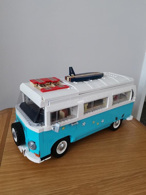 LEGO Volkswagen T2 Camper Van 10279 Building Kit (2,207 Pieces