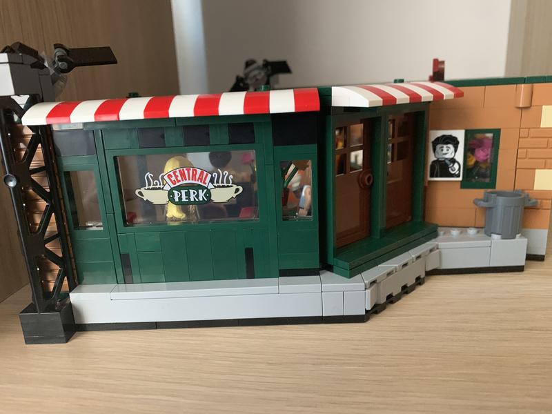 LEGO Ideas - Central Perk - 21319 - En stock chez