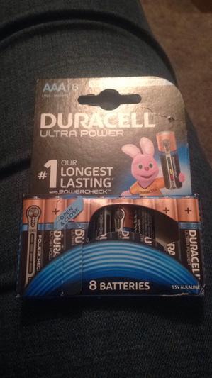 I WOULD RECCOMMEND RECHARGABLE BATTERIES AS IT WENT THROUGH THESE IN 1 DAY