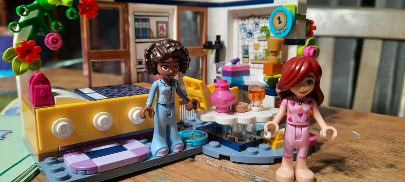 New figures and so many accessories