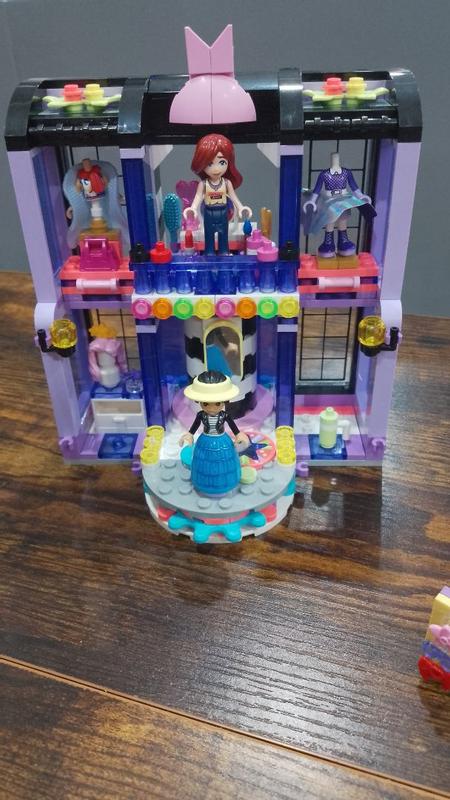 Customer carousel item 6.