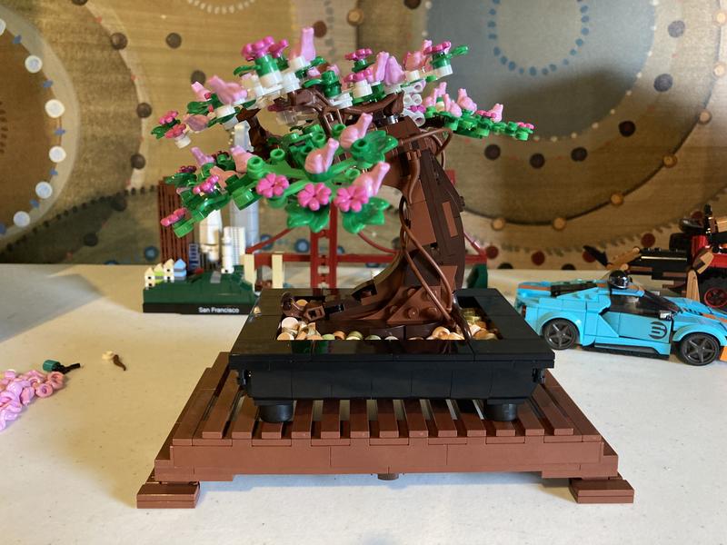 LEGO Icons Bonsai Tree Building Set 10281 - Featuring Cherry Blossom  Flowers, DIY Plant Model for Adults, Creative Gift for Home Décor and  Office Art