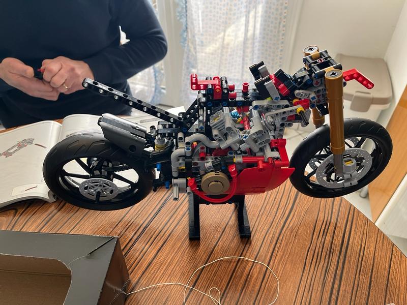 LEGO Technic Ducati Panigale V4 S Motorcycle Toy - Building