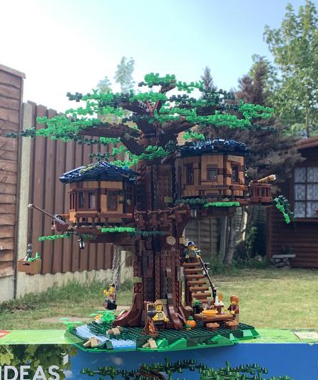 LEGO Ideas Tree House 21318 (LEGO Hard to Find) by LEGO