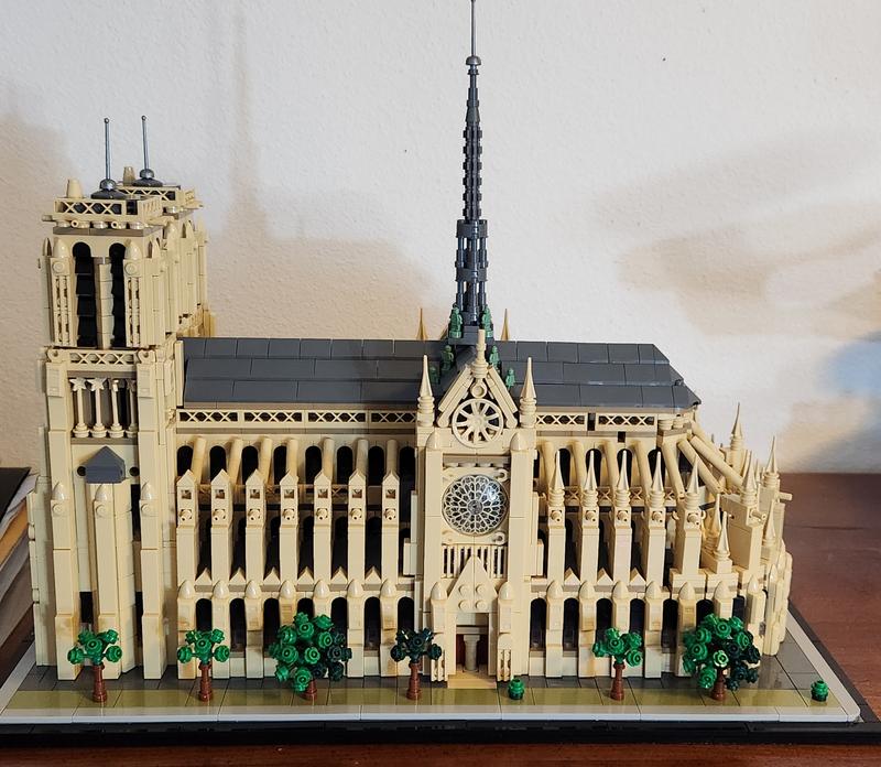 Customer carousel item 4.