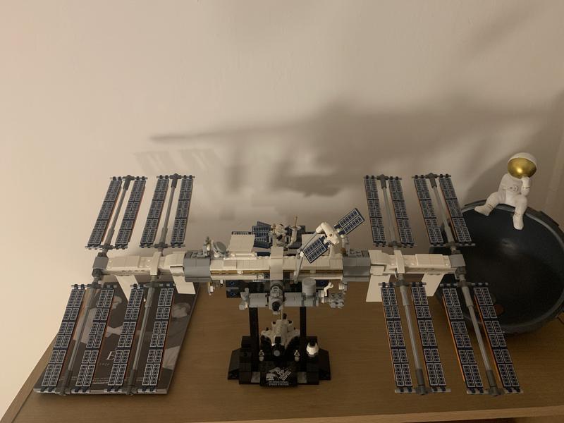 Ideas: International Space hot Station - New Toys & Collectibles