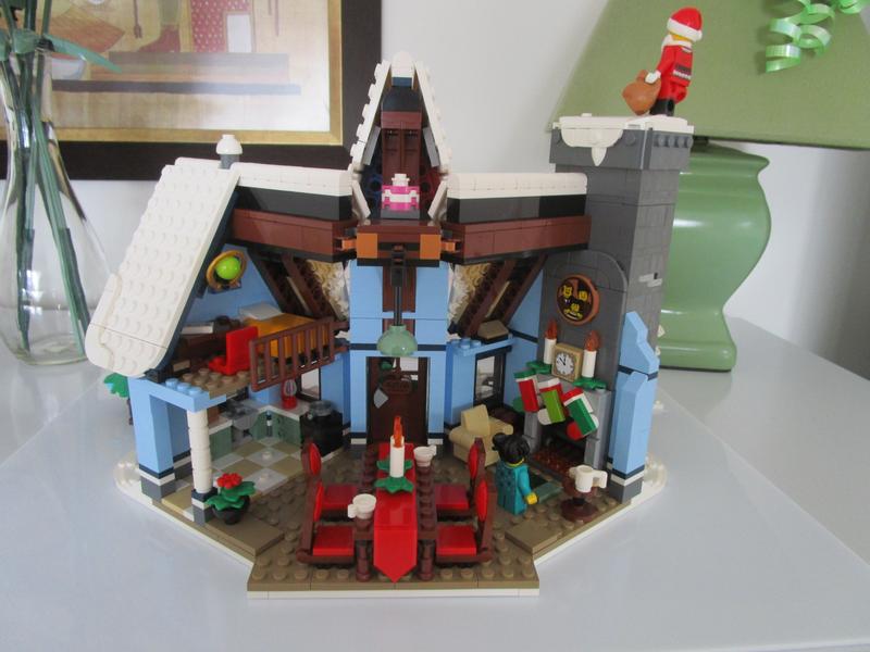LEGO La visite du père Noël 10293 Ensemble de construction (1 445 pièces) 