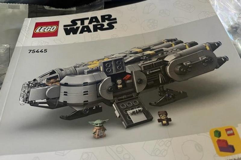 LEGO® Star Wars: The Mandalorian and Grogu Anzellan Starship 75445