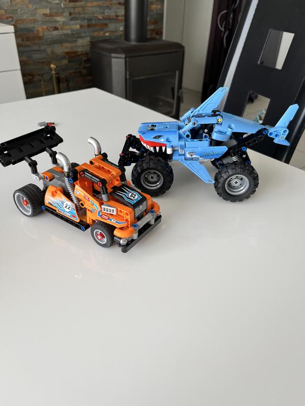 LEGO 42134 Technic Monster Jam Megalodon, Jouet de Voiture, 2 en 1, Truck  et Low Racer Lusca, Véhicule à Rétrofriction, pour Garçons et Filles