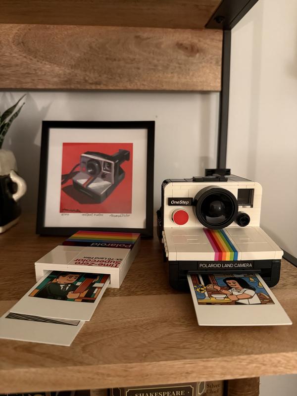LEGO Ideas Polaroid OneStep SX-70 Camera Model 21345 (516 Pieces)