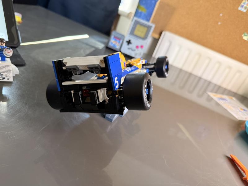 Customer carousel item 4.