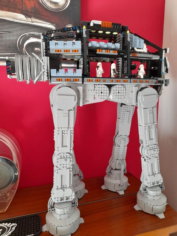 Lego: Une boîte du Star Wars Faucon Millenium estimé à 5.000 euros