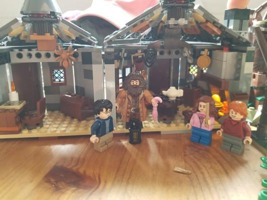 LEGO Harry Potter Hagrid's Hut: Buckbeak's Rescue 75947 LEGO Set