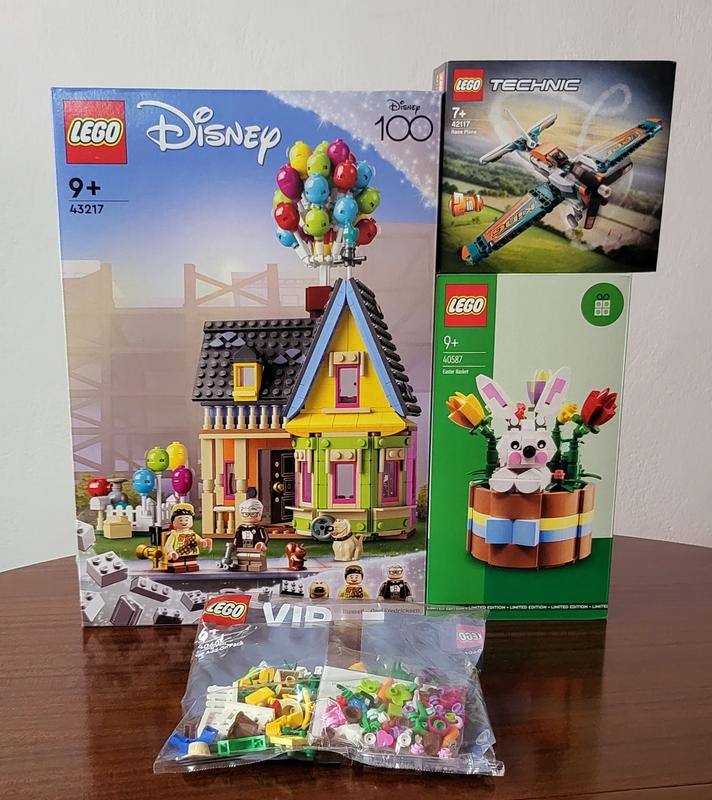 LEGO DISNEY UP HOUSE - The Toy Book