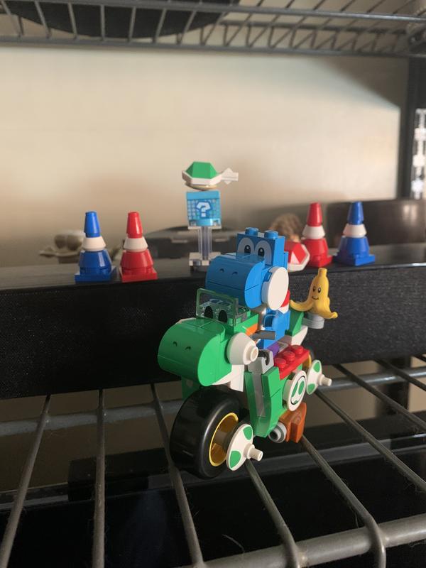 LEGO Super Mario Kart Yoshi Bike 72031 | GameStop