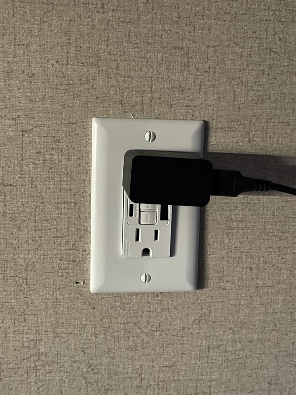 Legrand Radiant USB GFCI Outlet – 15A Tamper-Resistant Self-Test, Type-A/C Ports, White, 1597TRUSBACW