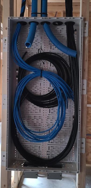 Système d'Alimentation Sans Interruption Interactif Legrand LG-310189