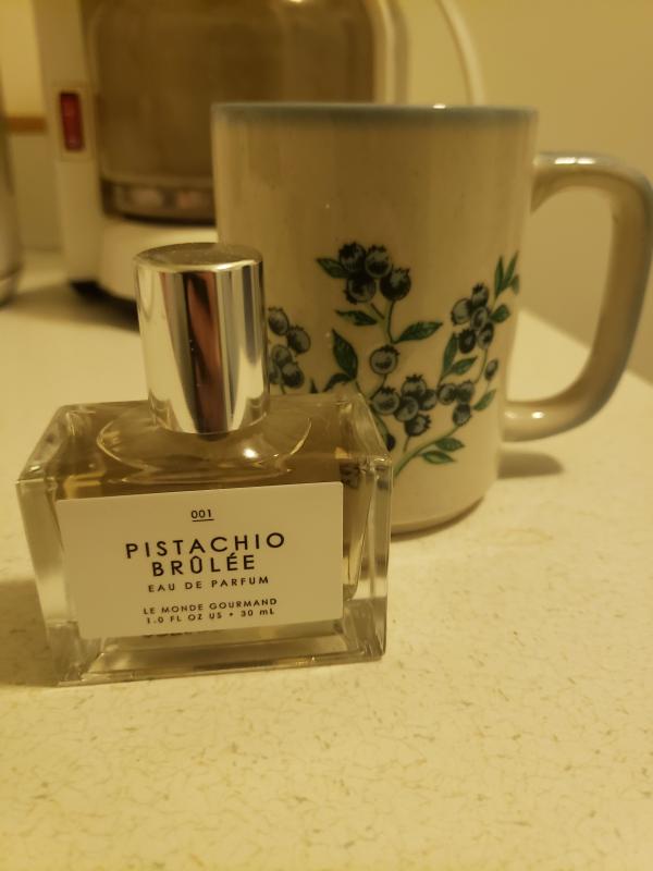 Customer photo for "Pistachio Brulee Eau de Parfum Review"