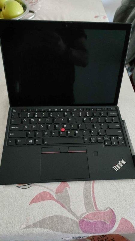 Le produit Clavier amovible Folio français canadien ThinkPad X12