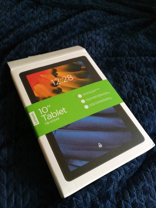 Lenovo Tab E10 | 10.1” family entertainment tablet | Lenovo US