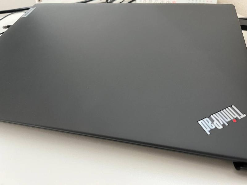 ThinkPad T14 Gen 4 | Highly configurable AMD-powered 14 inch