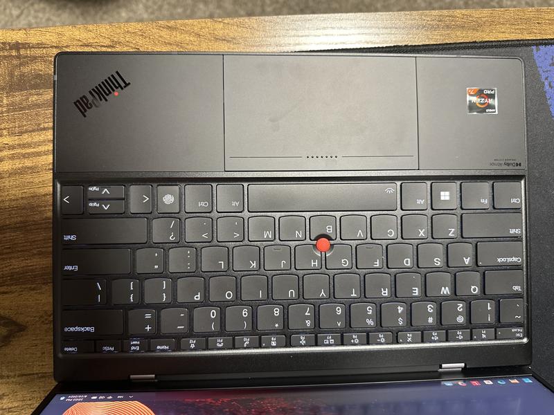ThinkPad Z13 (13″ AMD) | Secure, powerful business laptop ThinkPad Z13 (13″ AMD) | Secure, powerful business laptop