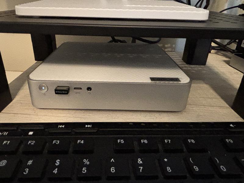 IdeaCentre Mini Gen 8 (1L Intel) | Lenovo US IdeaCentre Mini Gen 8 (1L Intel) | Lenovo US