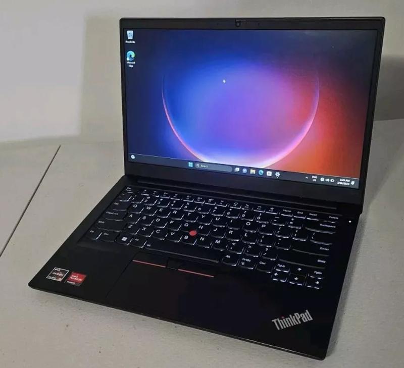 ThinkPad E14 Gen 6(AMD) | パワフルな14型AMD搭載エントリー