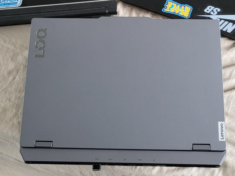 Lenovo LOQ 15IRX9 | 15 inch Intel-powered AI-tuned gaming