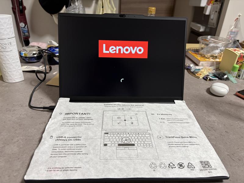 ThinkPad E14 Gen 6(AMD) | パワフルな14型AMD搭載エントリーノートPC