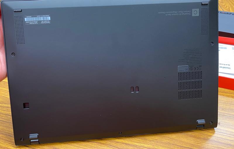ThinkPad X1 Carbon Gen 8 ビジネス向けノートブック | レノボ・ ジャパン
