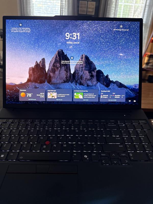 Customer carousel item 7.