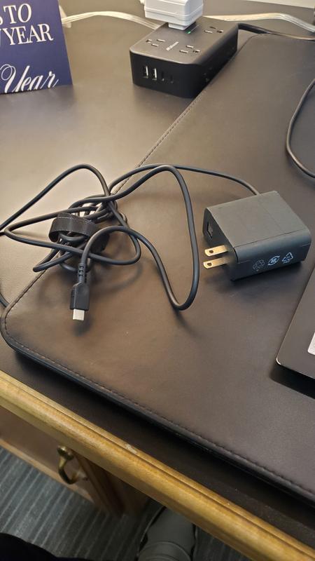 Small and Convenient Wall Charger 65W