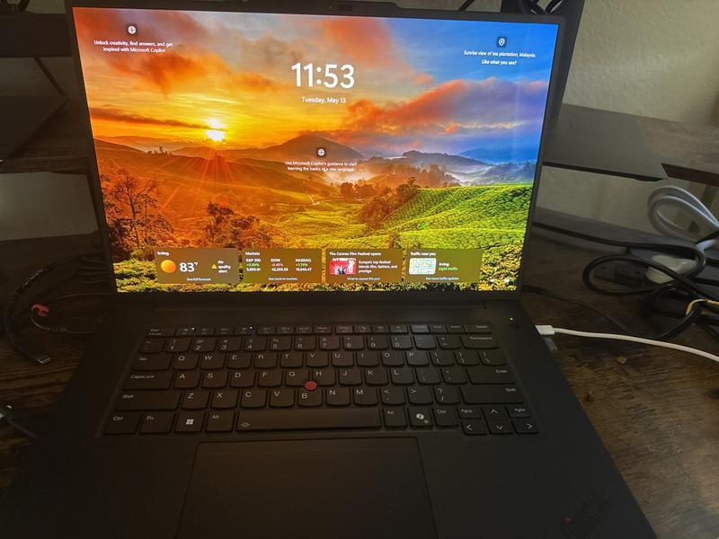 Customer carousel item 6.