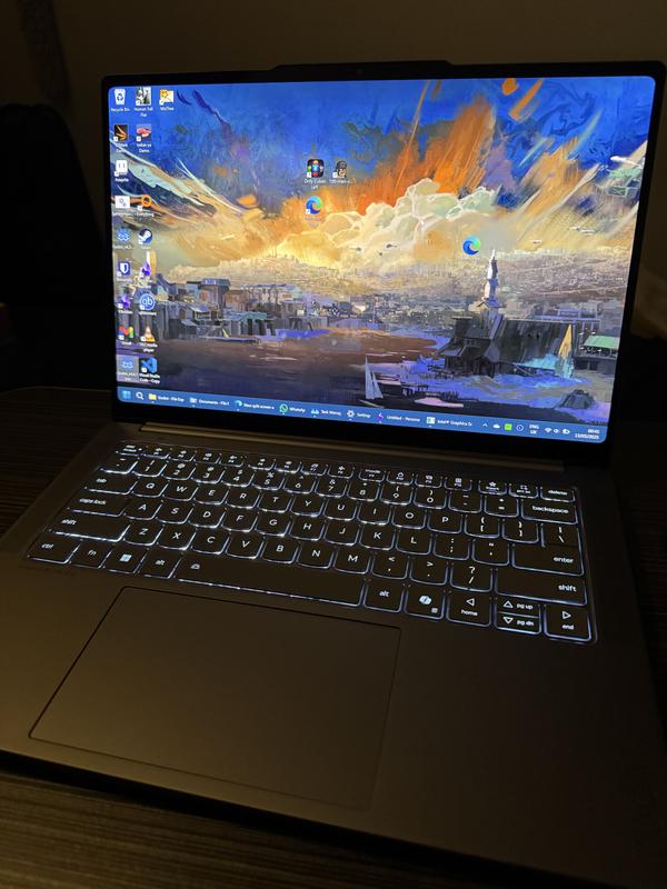 Yoga Pro 7i Gen 10 Aura Edition (14″ Intel) | AI Laptop for