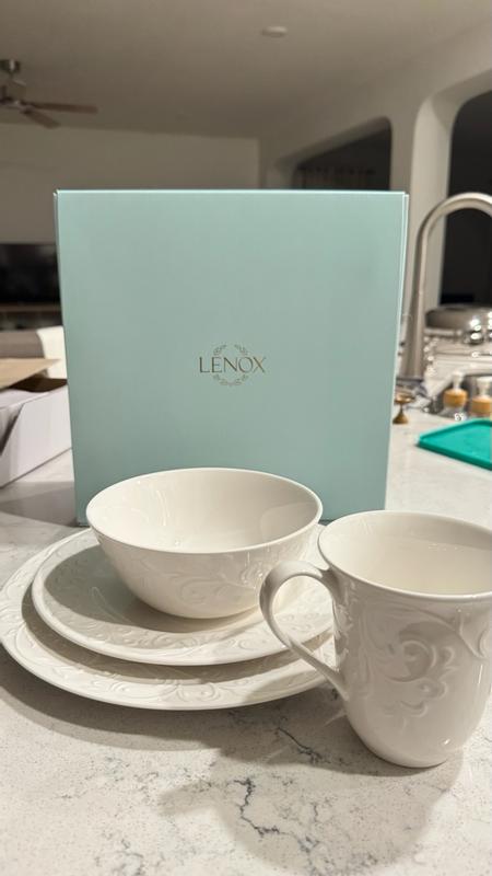 Opal Innocence Carved 4-Piece Place Setting – Lenox Corporation Opal Innocence Carved 4-Piece Place Setting – Lenox Corporation