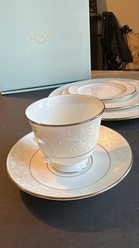 Opal Innocence 5-piece Place Setting – Lenox Corporation Opal Innocence 5-piece Place Setting – Lenox Corporation