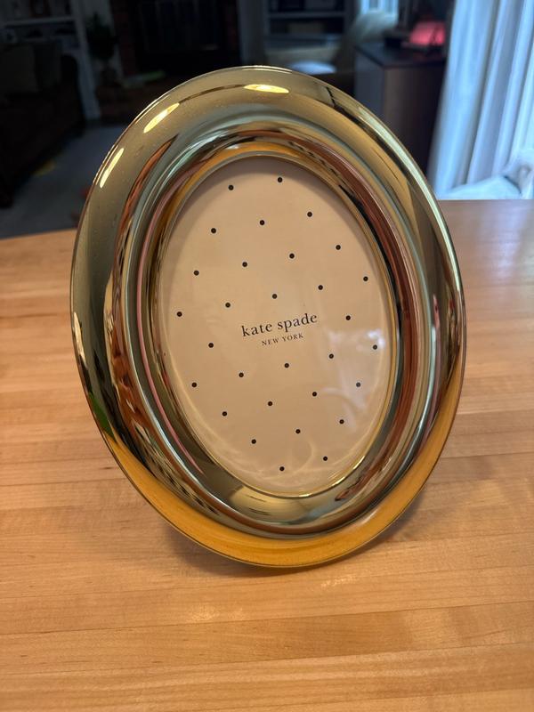 Customer carousel item 8.