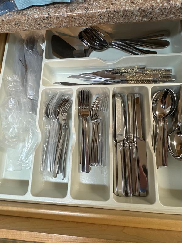 Cole 65 Piece Flatware Set – Lenox Corporation