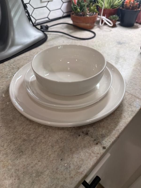 24 Seven White 18-Piece Dinnerware Set – Lenox Corporation