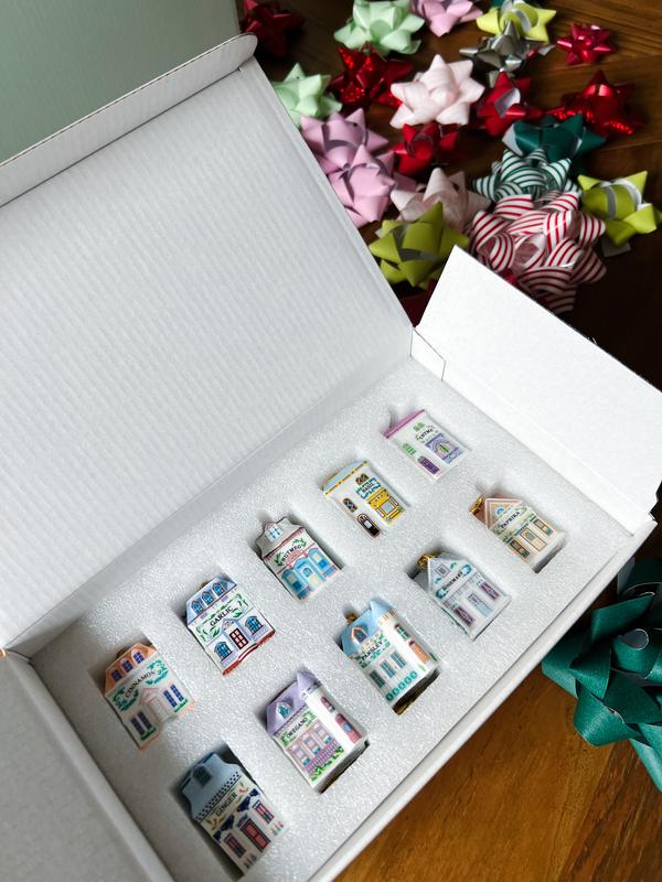 Lenox Village 10-Piece Ornament Set